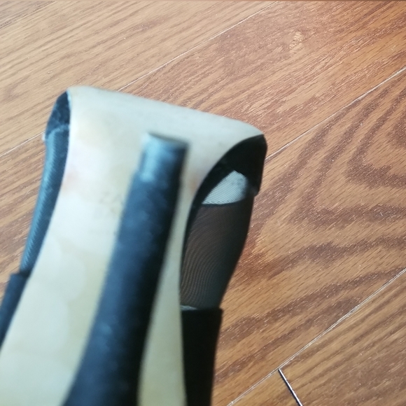 RARE Zara Basic Black Mesh Panel Ankle Boots - Picture 3 of 4